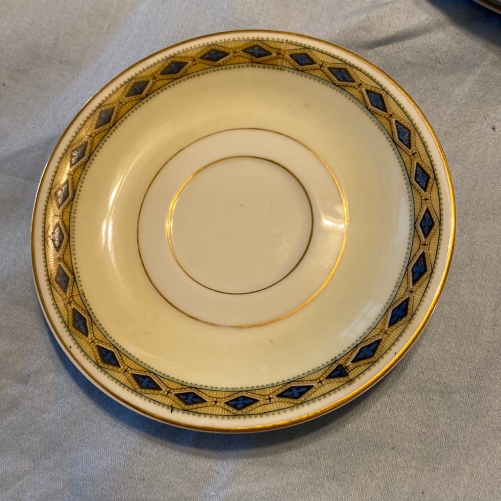 Vintage Heinrich & Co. Selb BavariaEmpire saucer.